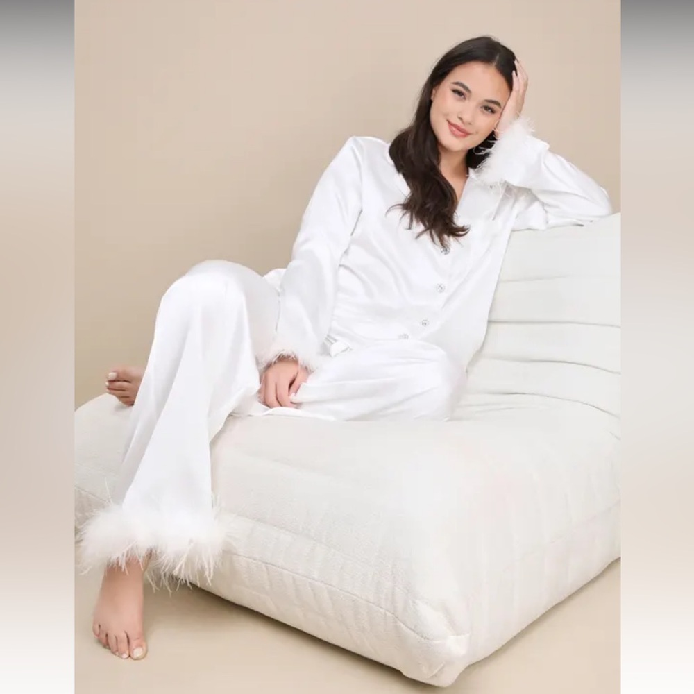 Lulu's White Feather Trim Pajama Set